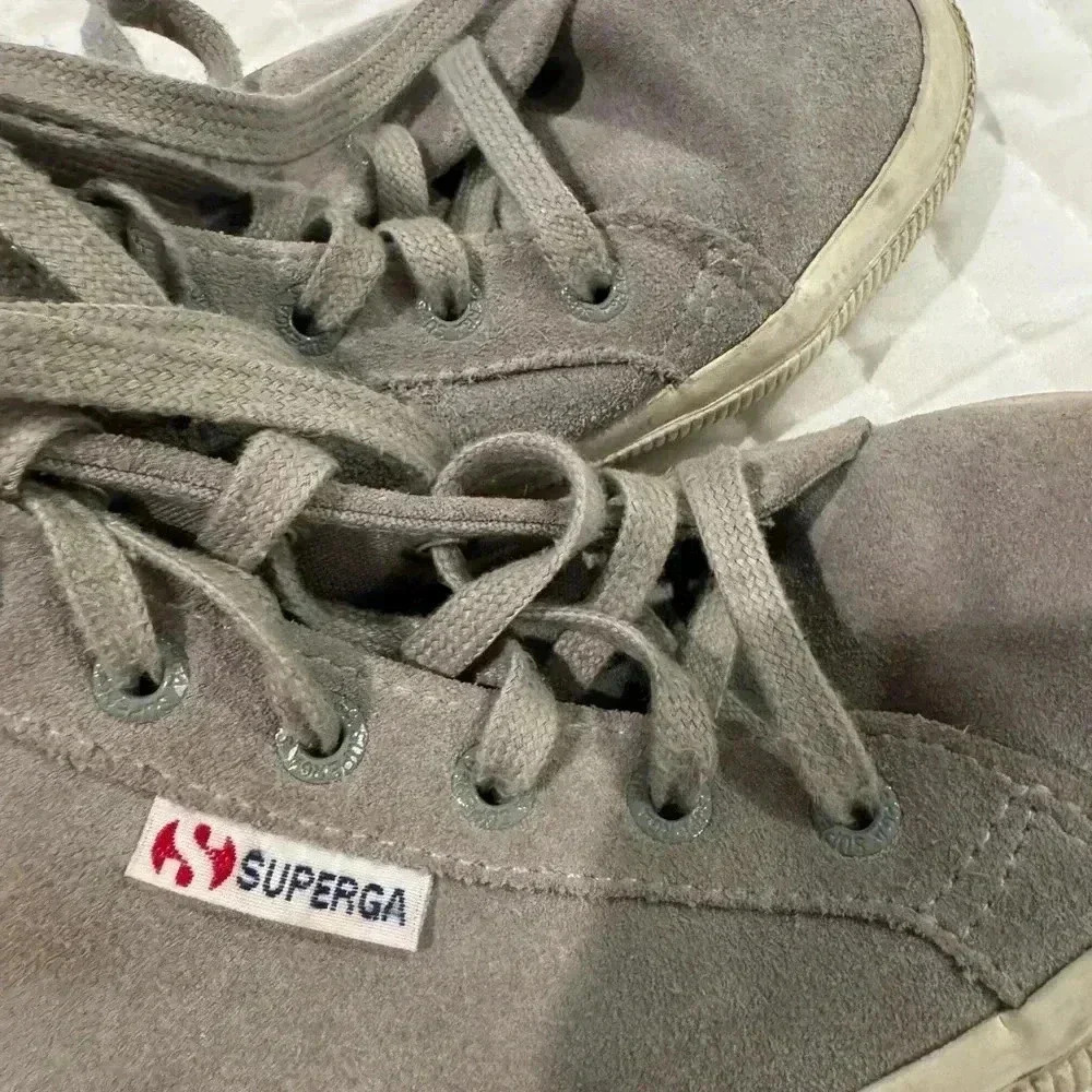 sneakers - Picture 2 of 6